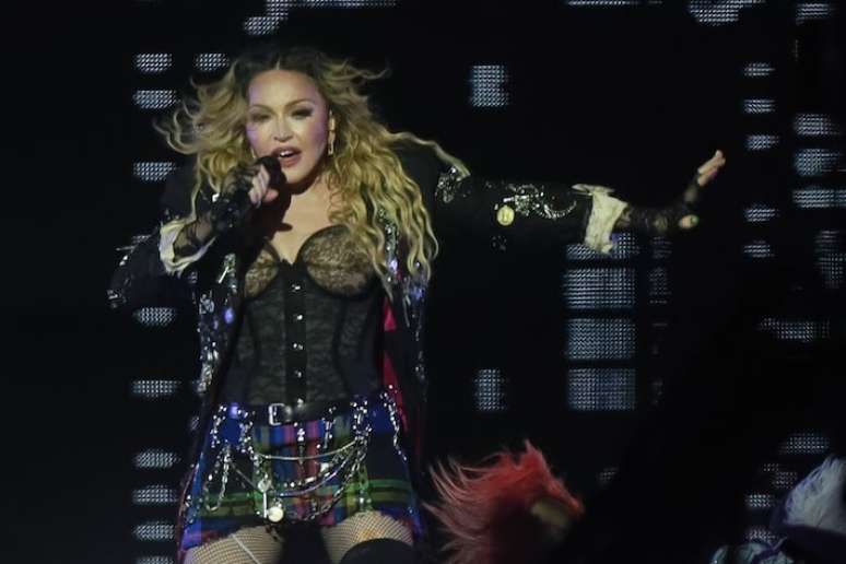Show de Madonna (foto), em maio, incentivou fãs a venderem areia de Copacabana na internet