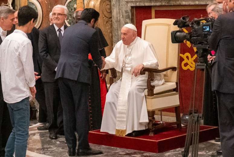 Prefeito de São Paulo, Ricardo Nunes, encontra o Papa Francisco no Vaticano