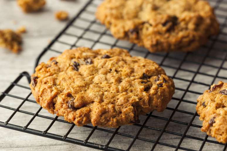 Cookie de nozes com uva-passa 