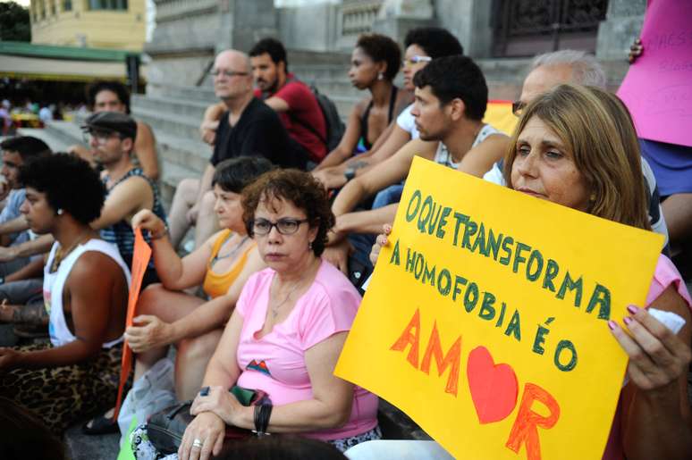 Grupo de mães em ato contra homofobia no Rio de Janeiro