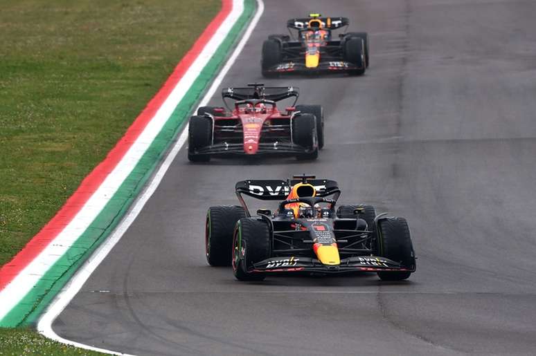 Verstappen, Leclerc e Perez no GP de 2022