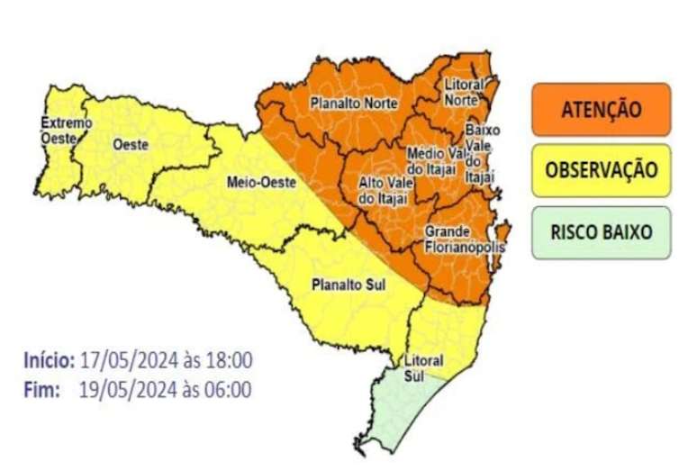 Conforme o mapa, o risco é alto nas áreas em laranja, moderado nas áreas em amarelo e baixo nas áreas em verde para ocorrências como destelhamentos, danos na rede elétrica, queda de galhos e árvores, alagamentos e enxurradas em Santa Catarina.