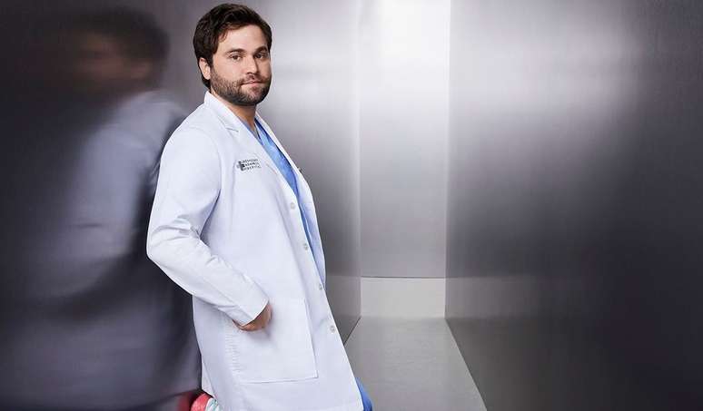 Ator Jake Borelli deixa elenco de Grey's Anatomy depois de sete temporadas (Imagem: Divulgação/ABC)