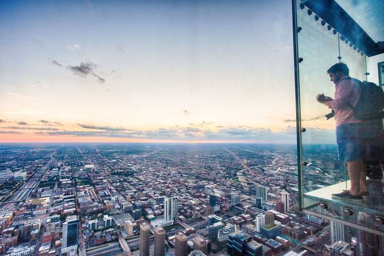No Skydeck Chicago, a vista da cidade é panorâmica, diretamente do 103º andar