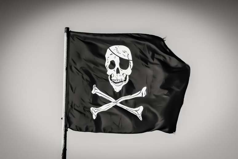 Produtos piratas podem ser interceptados pela Receita Federal (Imagem: dimitrisvetsikas1969/Pixabay)