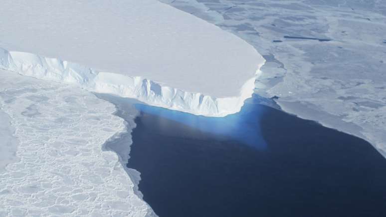 ‘Thwaites’, a maior geleira do mundo