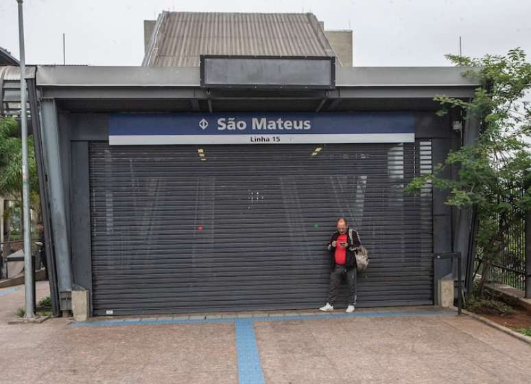 Estação São Mateus, da linha 15-Prata do monotrilho, fechada durante paralisação de servidores em novembro de 2023