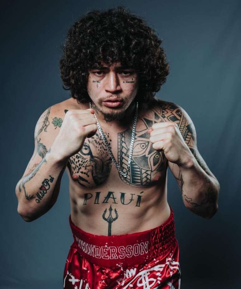 Whindersson Nunes vai lutar contra o boxeador número 1 da Índia.