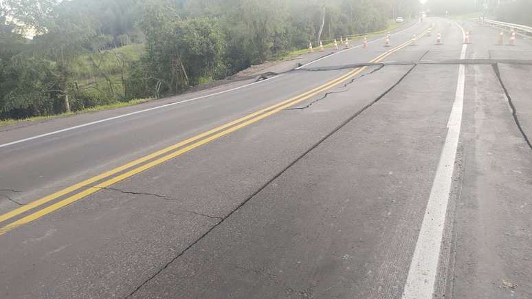 Rodoviacomo sacar esporte da sorteque trecho desaboucomo sacar esporte da sorteRio Grande do Sul por volume excessivo de água