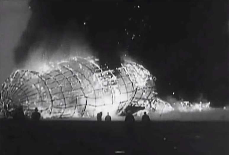 A maior catástrofe aérea da história envolvendo um dirigível, que ficou conhecida como o Desastre do Hindenburg, completou 87 anos no dia 6 de maio de 2024. Relembre agora essa história impressionante!