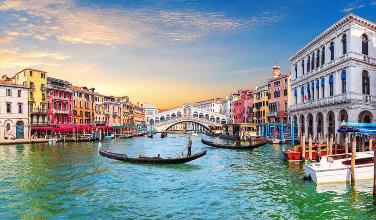 Veneza sofre por causa do turismo em massa, inundações e até seca