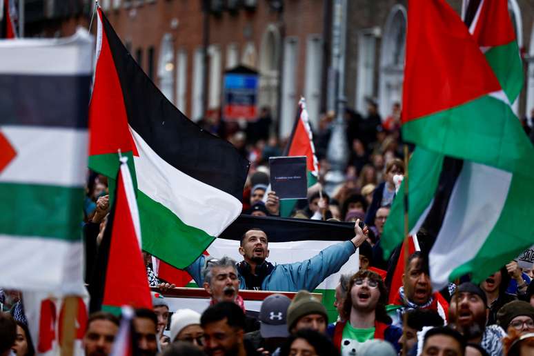 Manifestação em Dublin a favor dos palestinos