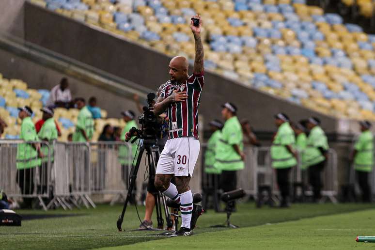 Felipe Melo agradece o apoio da torcida Tricolor 