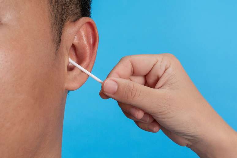 Saiba por quais motivos a cera de ouvido é tão importante |