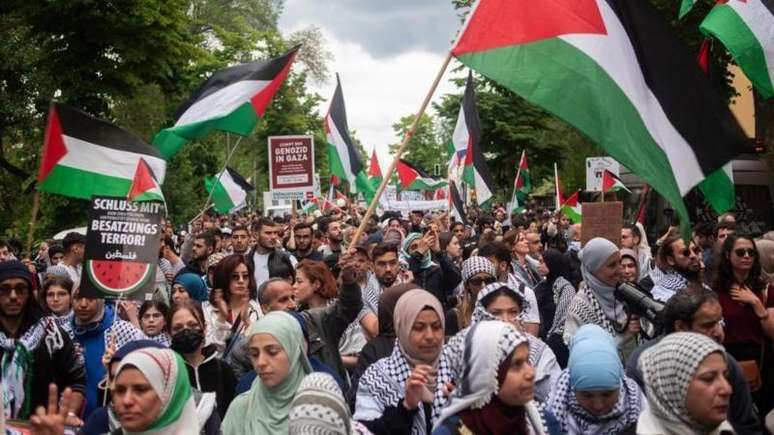Manifestação pró-Palestina; em 9 de maio, mais de 80% dos Estados-membros da Assembleia Geral apoiaram a filiação à ONU