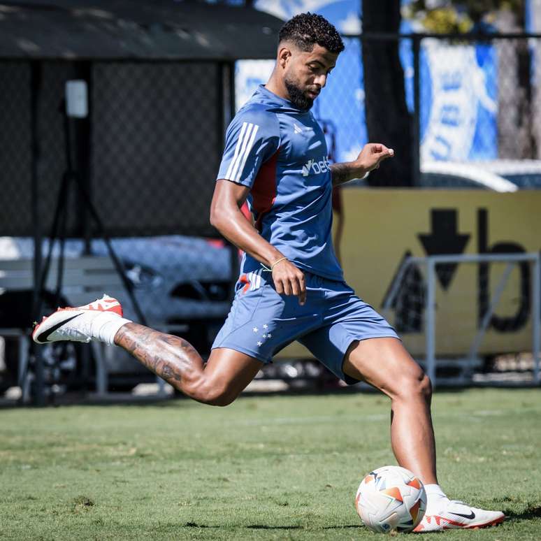João Marcelo continua no Cruzeiro. 