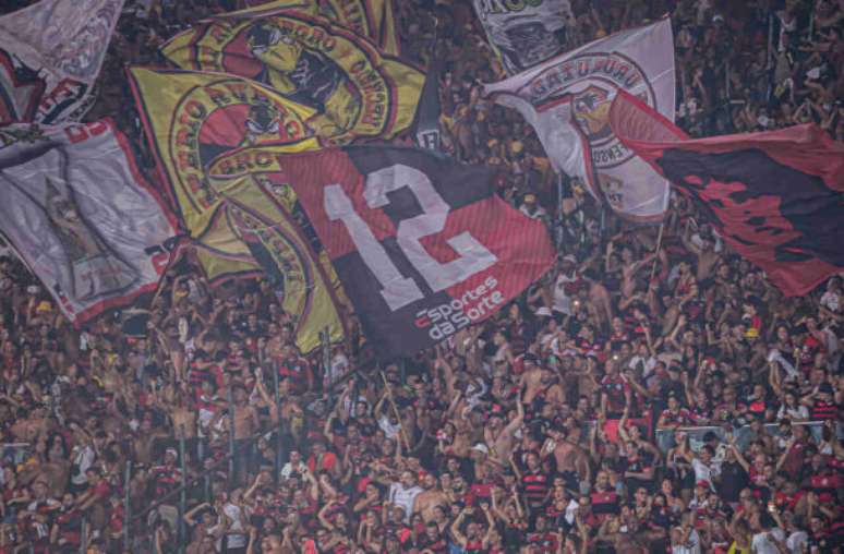 Photo by Raul Arboleda / AFP - Legenda: Flamengo e Millonarios se enfrentam em jogo decisivo no Maracanã