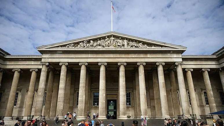 O Museu Britânico afirma que 626 itens foram recuperados até agora, dos 1.500 que estima terem sido roubados ou desaparecidos