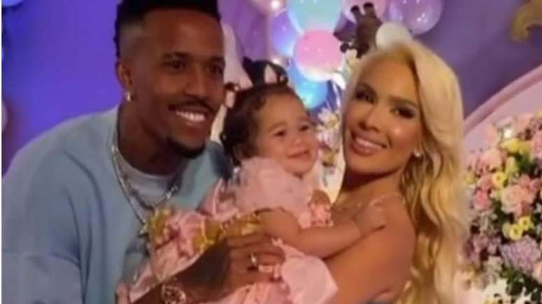 &Eacute;der Milit&atilde;o, Cec&iacute;lia e Karoline Lima