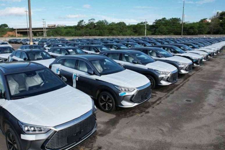 A BYD já tem o carro híbrido mais vendido do Brasil e quer seguir dominando o segmento que envolve o futuro da mobilidade