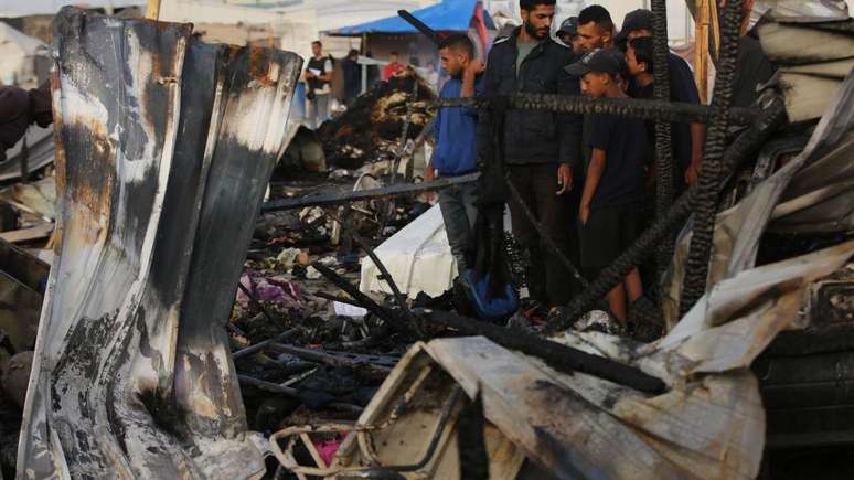 As FDI disseram que tinham como alvo figuras importantes do Hamas, mas analisariam os relatos de vítimas civis