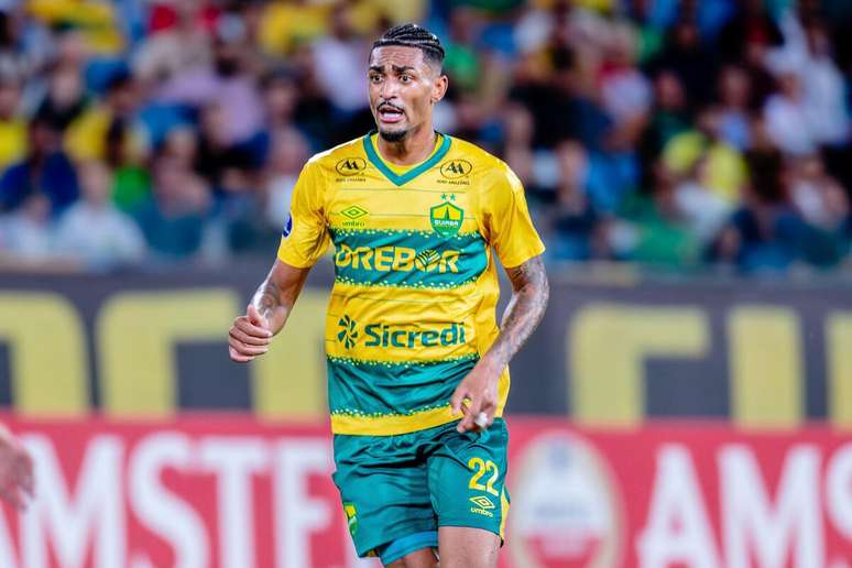 Derik Lacerda (Cuiabá) durante jogo contra o Lanús no dia 03.04.2024 