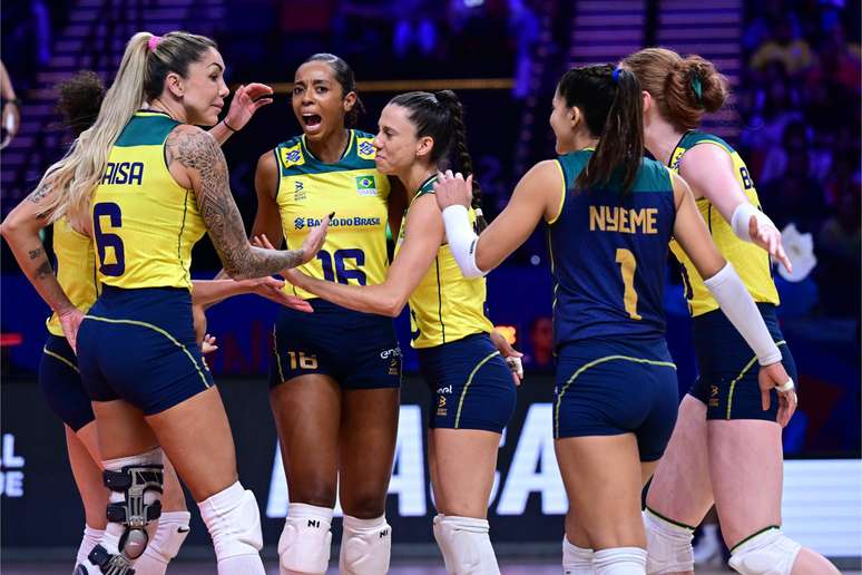 Brasil vence o Japão na estreia da segunda semana da VNL