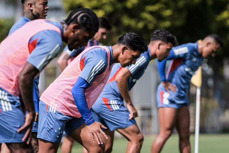 Cruzeiro treina antes de rodada final da Sul-Americana. 