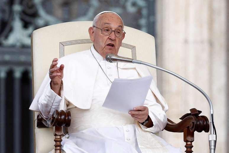 Papa Francisco utilizou novamente uma palavra altamente depreciativa à comunidade homossexual