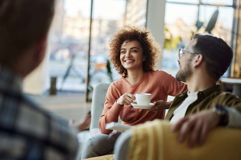 Nova pesquisa indica que beber café ajuda a prevenir contra o Parkinson