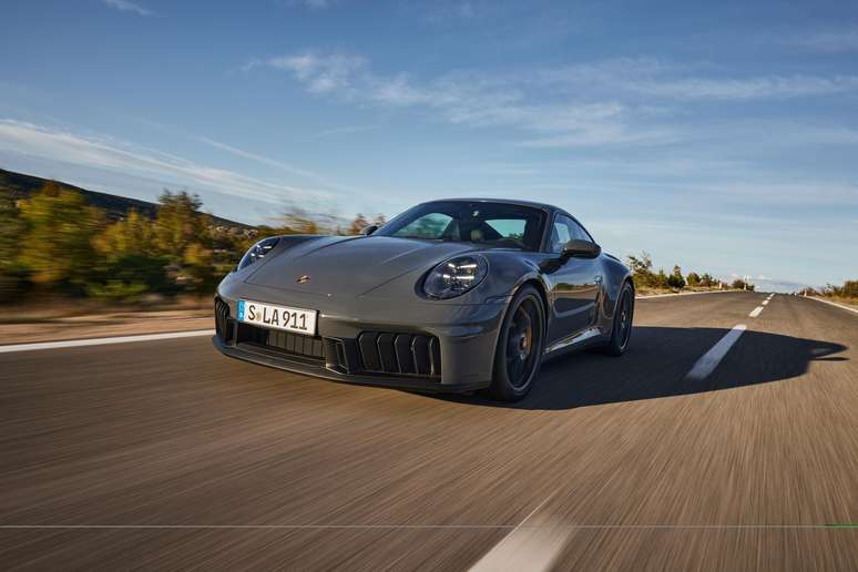 Novo Porsche 911 Carrera GTS