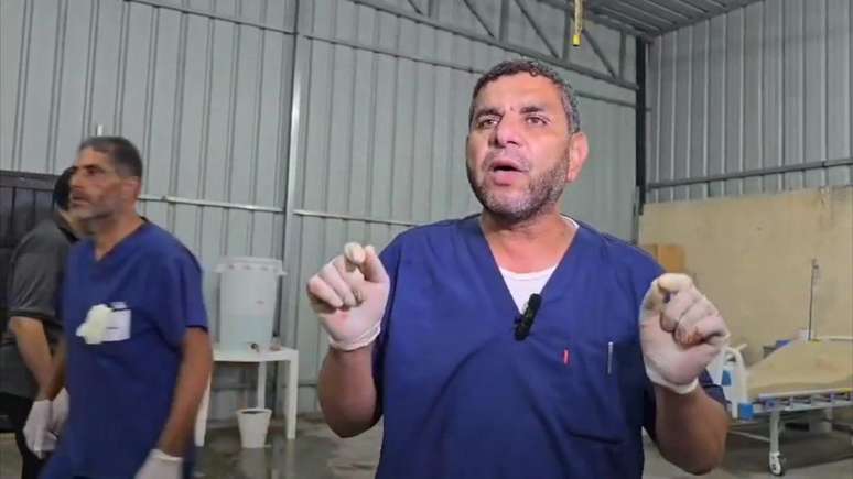 Marwan al Hams, diretor do hospital Al Najar, afirmou que Israel bombardeou civis, mulheres e crianças