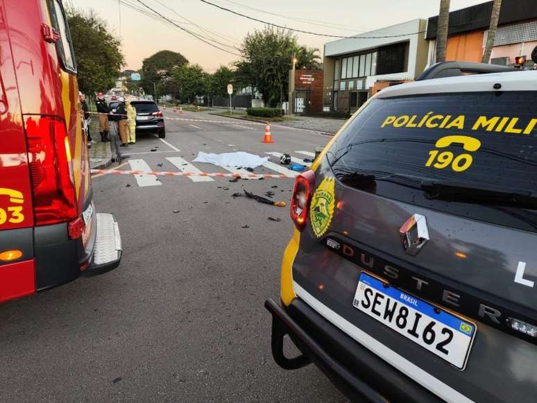 motociclista-morre-batida-viatura-descaracterizada-da-pm-em-curitiba-2