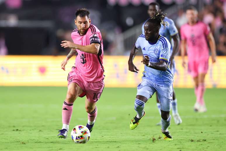 Lionel Messi em ação na derrota do Inter Miami para o Atlanta United, com dois gols de Lobjanidze