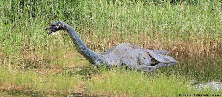 Monstro do lago Ness: uns acreditam, outros não. Por enquanto, o que se tem é essa réplica que pode ser vista no Centro do Lago Ness