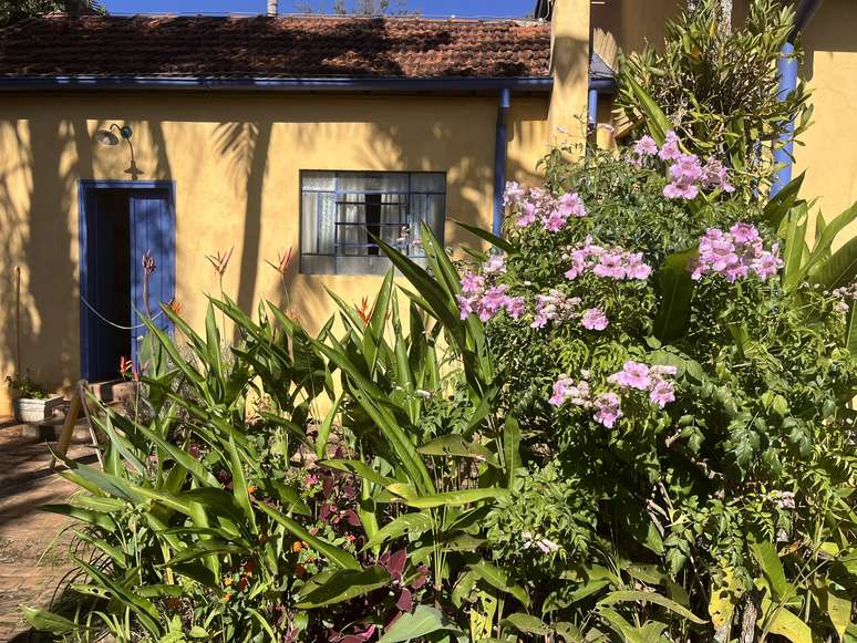 O jardim estava todo florido na ocasião da visita