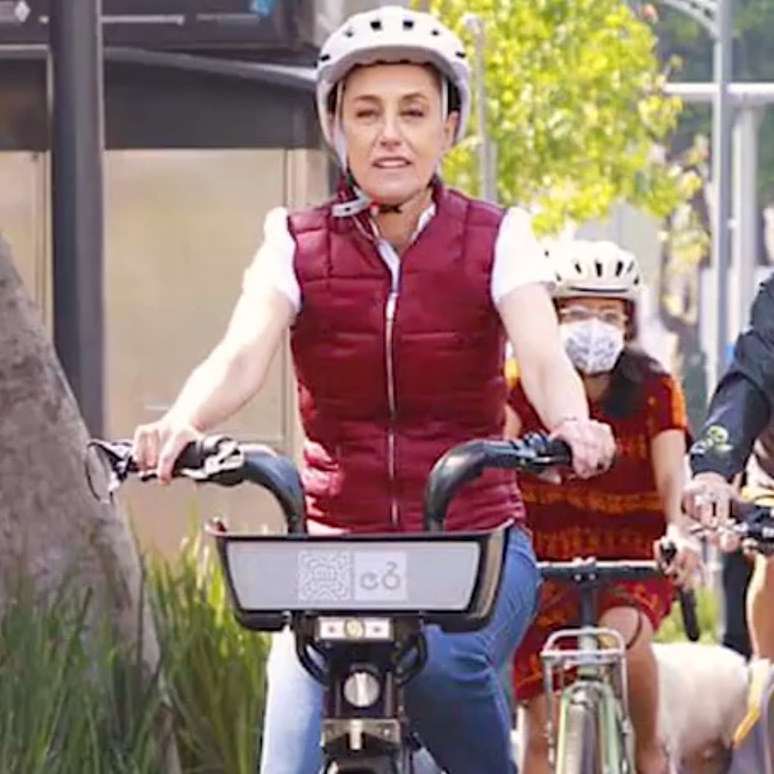 Uma das principais pol&iacute;ticas de Sheinbaum na Cidade do M&eacute;xico foi construir ciclovias e renovar e ampliar as Ecobicis