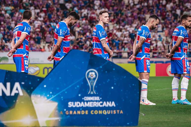 Fortaleza em campo pela Copa Sul-Americana. 