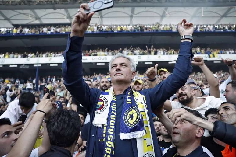 José Mourinho durante sua apresentação –