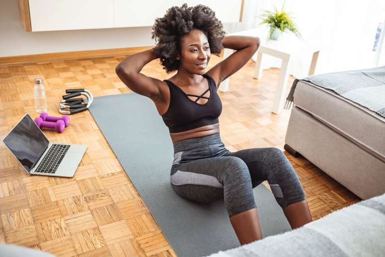 Atividades f&iacute;sicas ajudam na dor, pois aumentam o fluxo sangu&iacute;neo e liberam endorfinas 