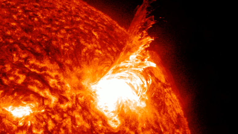 Watch the Sun swallow its own eruption in this video from NASA