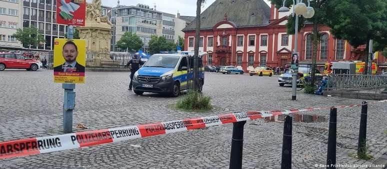 Praça em Mannheim onde a agressão ocorreu