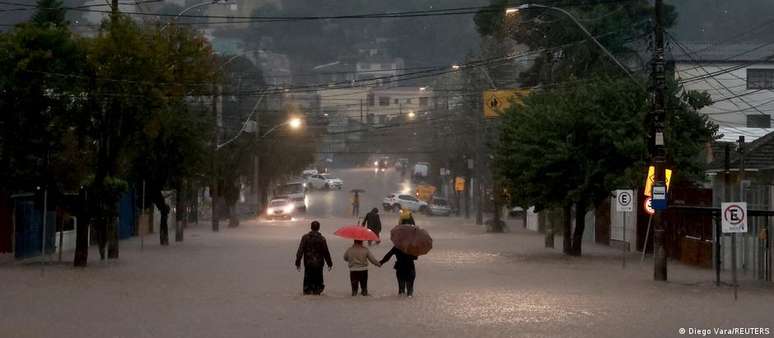 No Rio Grande do Sul, chuvas causaram graves inundações em Porto Alegre e em outras cidades