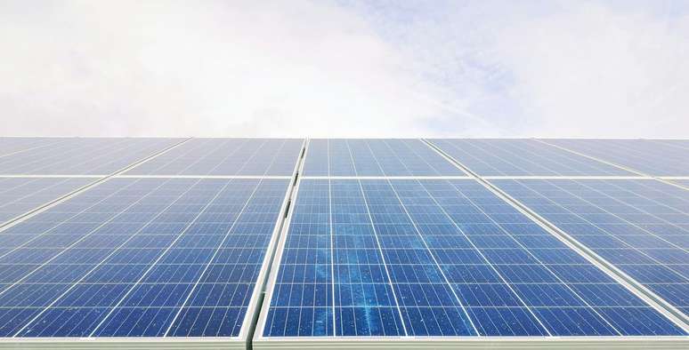 Japan tests a project to produce solar energy using floating platforms at sea (Image: Mariana Proença/Unsplash)