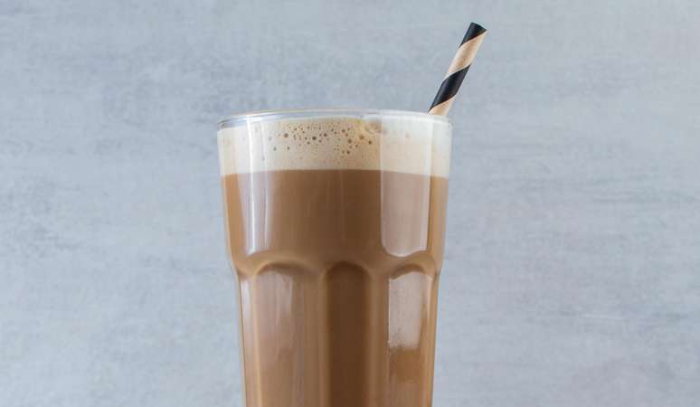 Aprenda a receita de shake de café energético para tomar no pré-treino