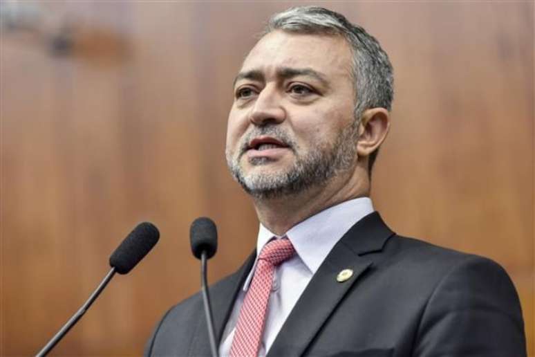 De acordo com Pretto, arroz terá o preço tabelado e será embalado com a logomarca do governo federal porque haverá recursos para subvenção do valor do produto