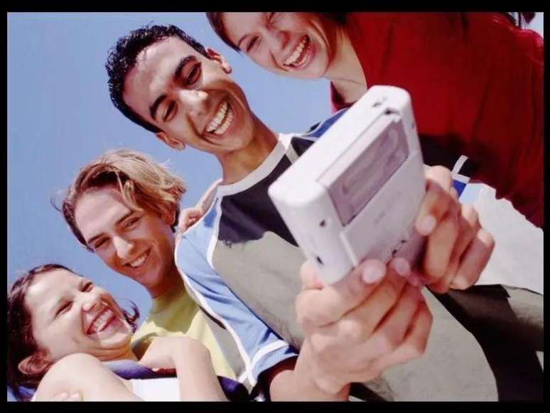 Gameboys eram populares entre os jovens no início dos anos 1990
