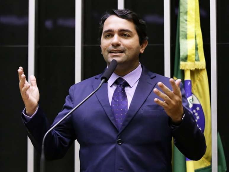 Deputado federal Junior Lourenço (PL-MA) votou contra cassação de Janones