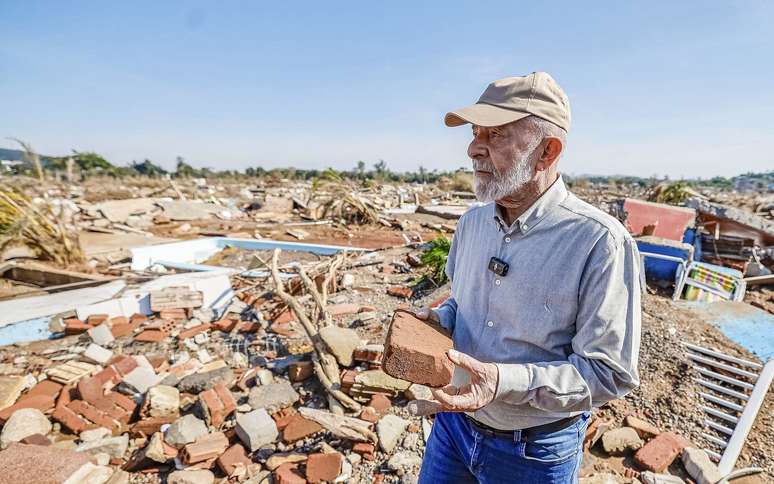 Presidente da República, Lula (PT), durante visita ao bairro Passo de Estrela, em Cruzeiro do Sul (RS).