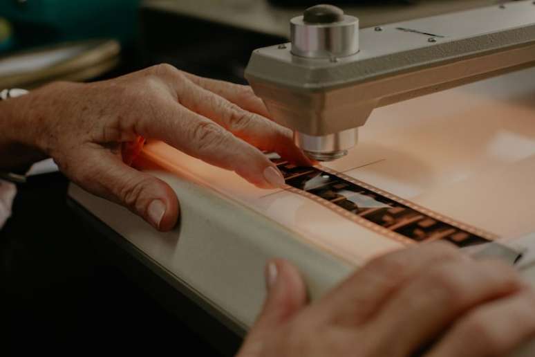 Projeto Viva Cinemateca exibe trecho de tr&ecirc;s filmes recuperados pela institui&ccedil;&atilde;o no Minhoc&atilde;o.